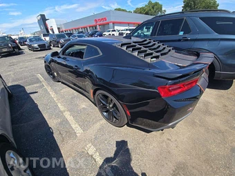 2017 Chevrolet Camaro 2LT Coupe - miniatura 2