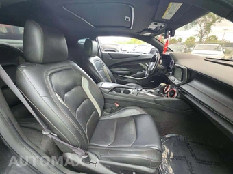 2017 Chevrolet Camaro 2LT Coupe - miniatura 18