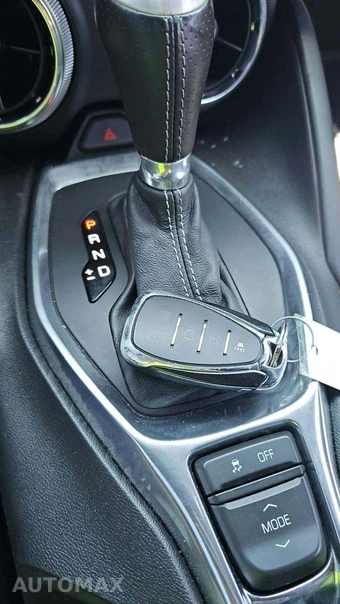 2017 Chevrolet Camaro 2SS Coupe - miniatura 32