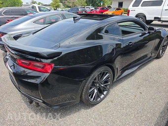 2017 Chevrolet Camaro ZL1 Coupe - miniatura 3