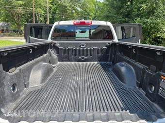 2017 Chevrolet Colorado LT Crew Cab Long Bed 2LT - miniatura 28
