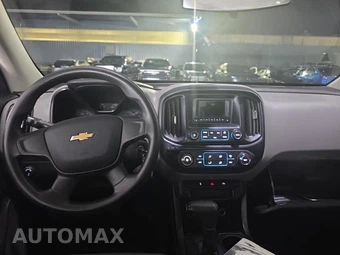 2017 Chevrolet Colorado WT Crew Cab Medium Bed 2WT – miniatura 8