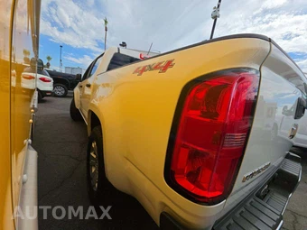 2017 Chevrolet Colorado WT Crew Cab Medium Bed 4WT - miniatura 2