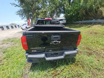 2017 Chevrolet Colorado Z71 Crew Cab Medium Bed 4Z7 - miniatura 6