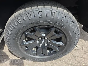 2017 Chevrolet Colorado Z71 Crew Cab Medium Bed 4Z7 - miniatura 11