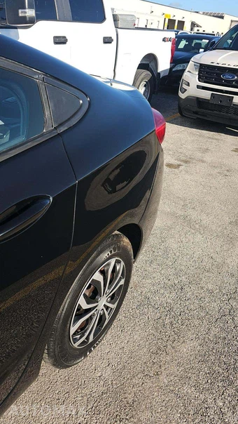 2017 Chevrolet Cruze LS Sedan 1SB - miniatura 19