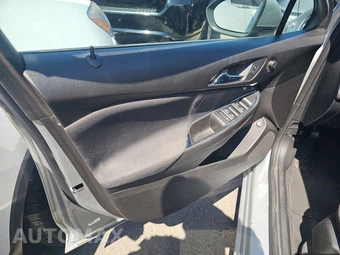2017 Chevrolet Cruze LS Sedan 1SB - miniatura 9