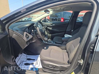2017 Chevrolet Cruze LT Hatchback 1SD - miniatura 3