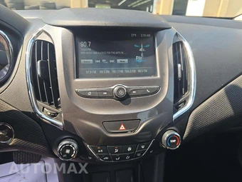 2017 Chevrolet Cruze LT Hatchback 1SD - miniatura 7