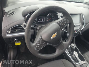 2017 Chevrolet Cruze LT Hatchback 1SD - miniatura 10