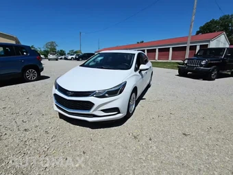 2017 Chevrolet Cruze LT Hatchback 1SD