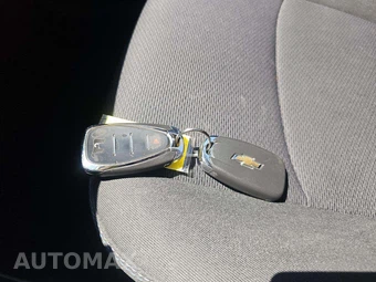 2017 Chevrolet Cruze LT Hatchback 1SD - miniatura 5