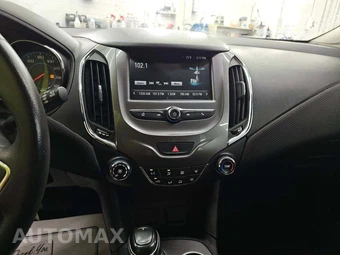 2017 Chevrolet Cruze LT Hatchback 1SD - miniatura 10