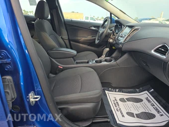 2017 Chevrolet Cruze LT Hatchback 1SD - miniatura 8