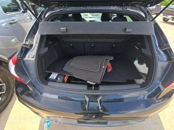 2017 Chevrolet Cruze LT Hatchback 1SD - miniatura 11