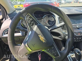 2017 Chevrolet Cruze LT Sedan 1SD - miniatura 10