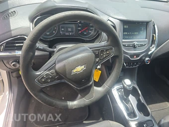 2017 Chevrolet Cruze LT Sedan 1SD - miniatura 10