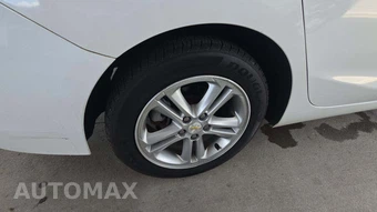 2017 Chevrolet Cruze LT Sedan 1SD - miniatura 26
