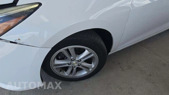 2017 Chevrolet Cruze LT Sedan 1SD - miniatura 31