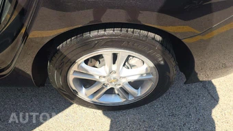 2017 Chevrolet Cruze LT Sedan 1SD - miniatura 20