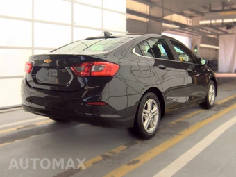 2017 Chevrolet Cruze LT Sedan 1SD - miniatura 4