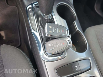 2017 Chevrolet Cruze LT Sedan 1SD - miniatura 8