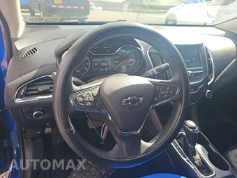 2017 Chevrolet Cruze LT Sedan 1SD - miniatura 10