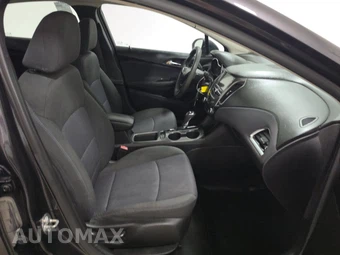 2017 Chevrolet Cruze LT Sedan 1SD - miniatura 8