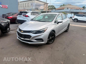 2017 Chevrolet Cruze LT Sedan 1SD - miniatura 2