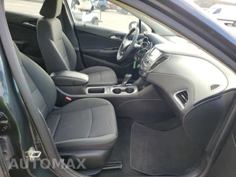 2017 Chevrolet Cruze LT Sedan 1SD - miniatura 8
