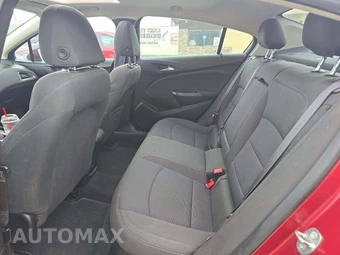 2017 Chevrolet Cruze LT Sedan 1SD - miniatura 10