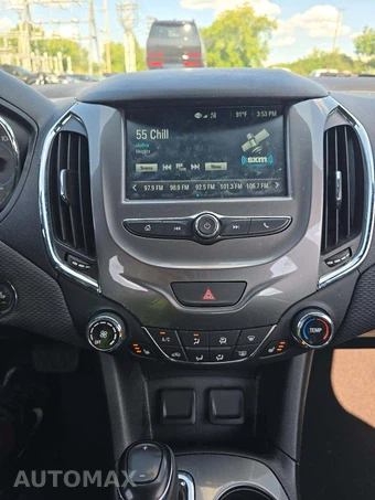 2017 Chevrolet Cruze LT Sedan 1SD - miniatura 10
