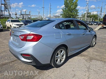 2017 Chevrolet Cruze LT Sedan 1SD - miniatura 3