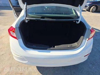2017 Chevrolet Cruze LT Sedan 1SD - miniatura 15