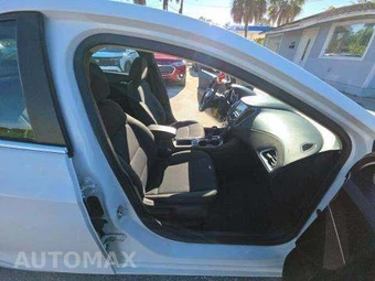 2017 Chevrolet Cruze LT Sedan 1SD - miniatura 19