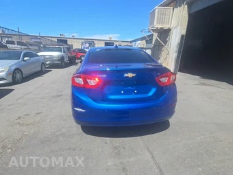 2017 Chevrolet Cruze LT Sedan 1SD - miniatura 4