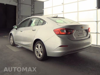 2017 Chevrolet Cruze LT Sedan 1SD - miniatura 8