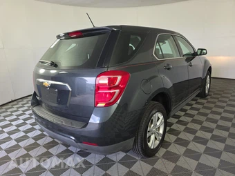 2017 Chevrolet Equinox LS 1LS – miniatura 4