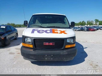 2017 Chevrolet Express 2500 Cargo Van 1WT 135.0" WB - miniatura 6