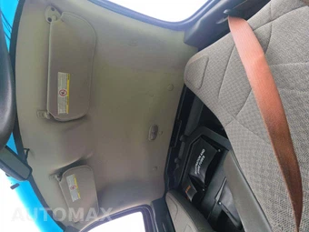 2017 Chevrolet Express 2500 Cargo Van 1WT 135.0" WB - miniatura 11