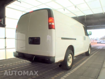 2017 Chevrolet Express 2500 Cargo Van 1WT 135.0" WB – miniatura 4