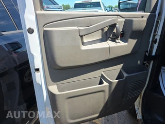 2017 Chevrolet Express 2500 Cargo Van 1WT 135.0" WB – miniatura 9