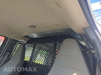 2017 Chevrolet Express 2500 Cargo Van 1WT 135.0" WB - miniatura 11