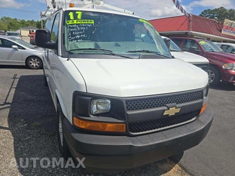 2017 Chevrolet Express 2500 Cargo Van 1WT 135.0" WB - miniatura 4