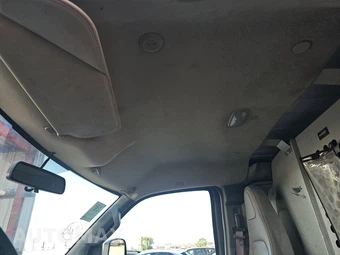 2017 Chevrolet Express 2500 Cargo Van 1WT 135.0" WB – miniatura 16
