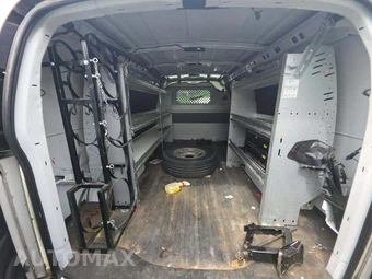 2017 Chevrolet Express 2500 Cargo Van 1WT 135.0" WB - miniatura 14