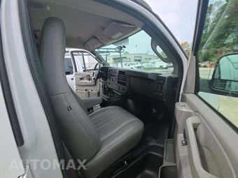 2017 Chevrolet Express 2500 Cargo Van 1WT 135.0" WB - miniatura 18