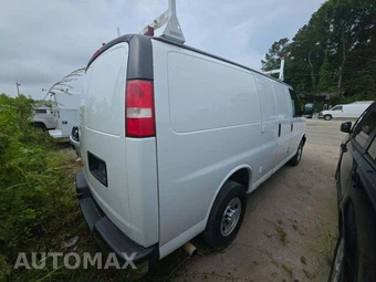 2017 Chevrolet Express 2500 Cargo Van 1WT 135.0" WB - miniatura 3