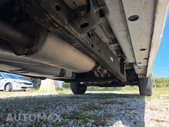 2017 Chevrolet Express 2500 Cargo Van 1WT 135.0" WB - miniatura 13