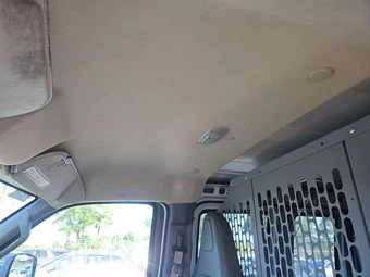 2017 Chevrolet Express 2500 Cargo Van 1WT 135.0" WB – miniatura 19